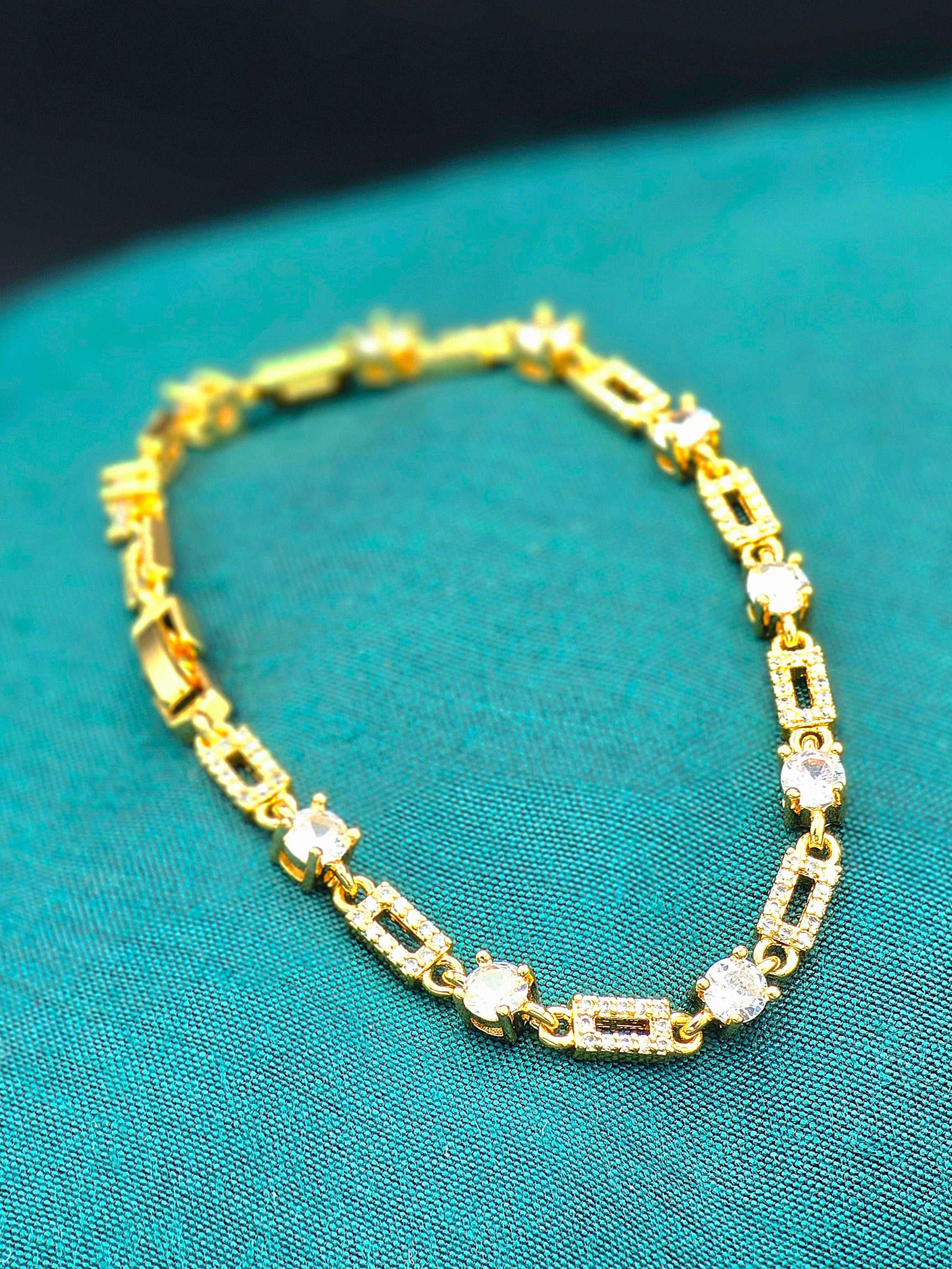 Lux Jewel Golden Round & Rectangle Crystal Bracelet – Sparkling Elegance for Every Occasion
